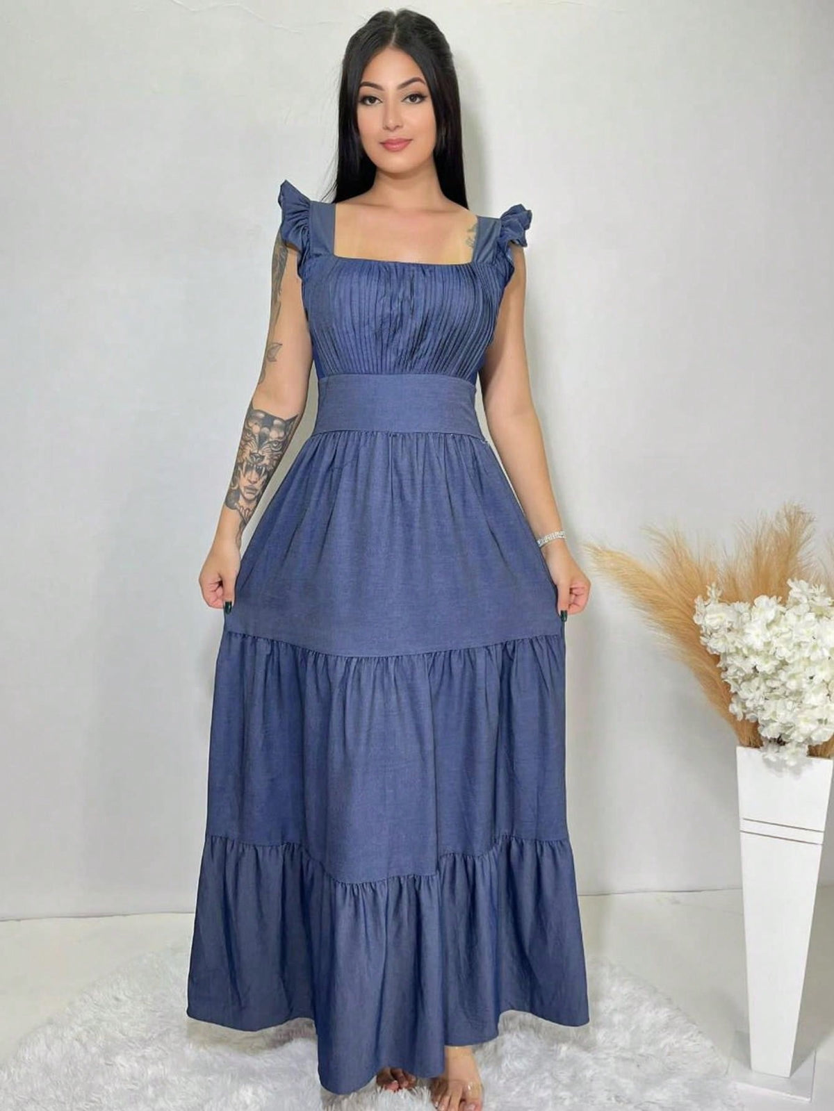 Vestido Longo Jeans com Detalhes de Luxo