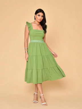 Vestido Midi Duna Lisa com Babado nas Mangas e Renda na Cintura