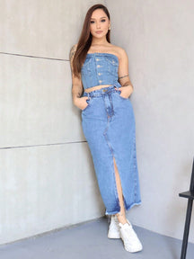 Conjunto Jeans Feminino - Blusa Sem Alça e Saia Longa