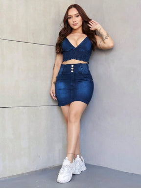 Conjunto Feminino - Blusa e Saia Curta