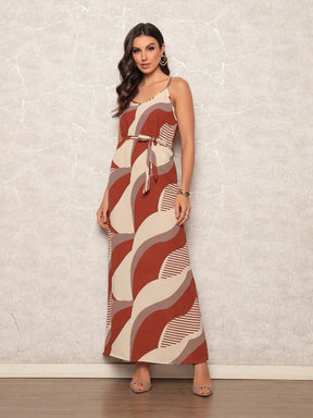 Vestido Suspensório Maxi Marrom com Estampa Geométrica