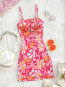 Vestido Feminino Slim Fit com Costas Nuas e Alças Finas
